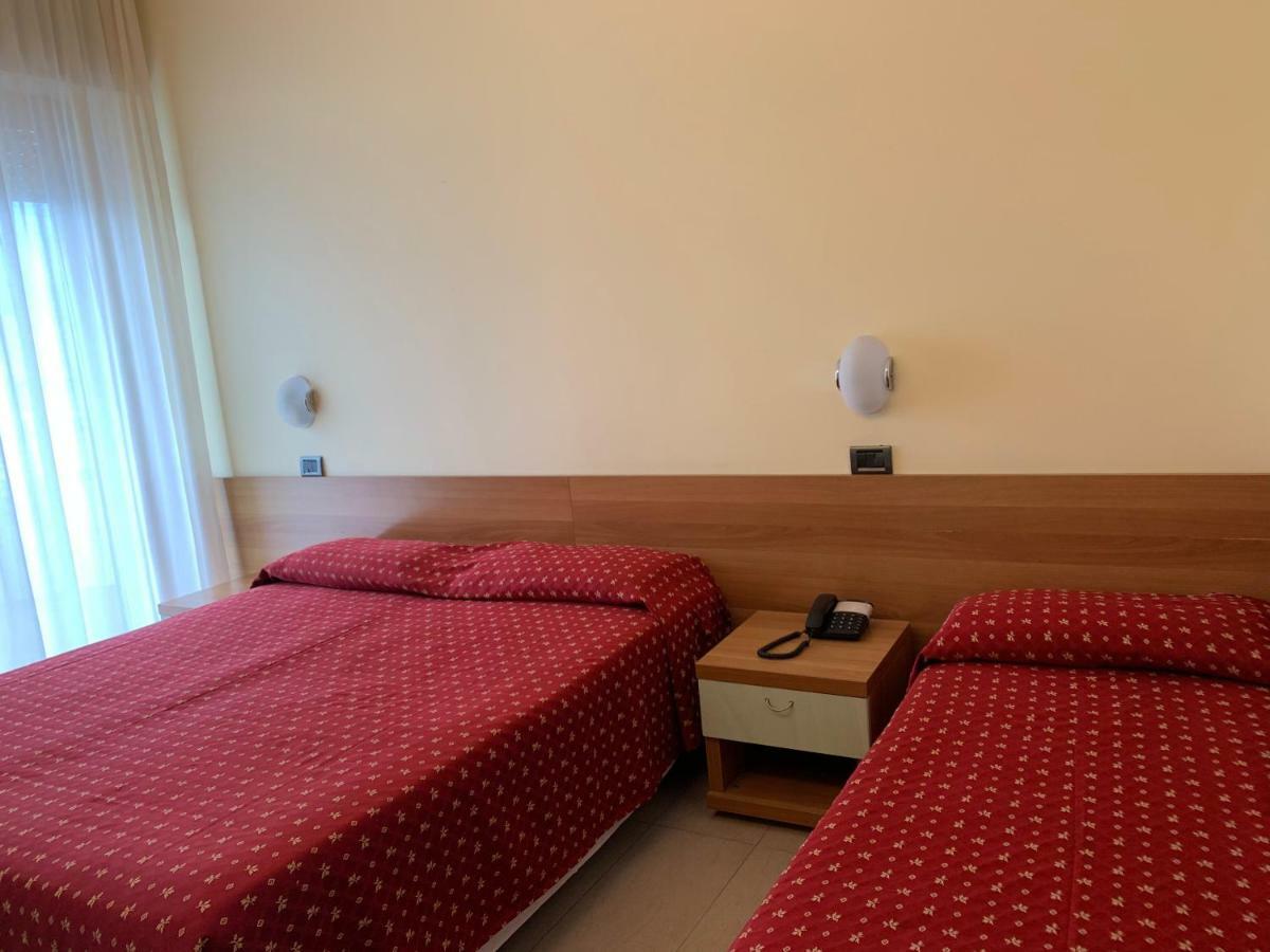 Hotel Flamingo Rimini Kültér fotó
