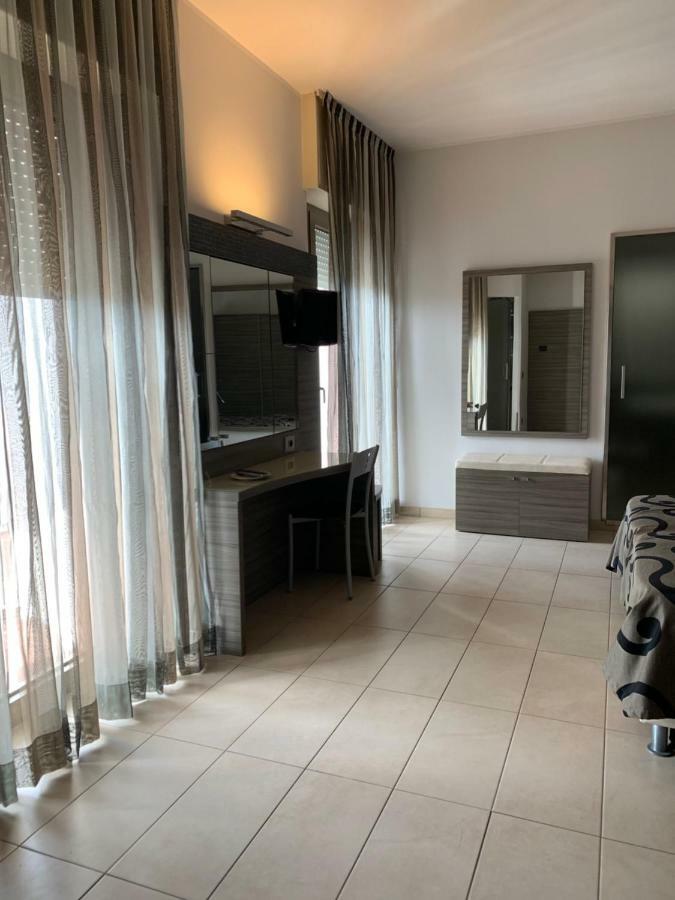 Hotel Flamingo Rimini Kültér fotó